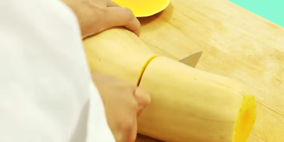 butternut-cut-in-half